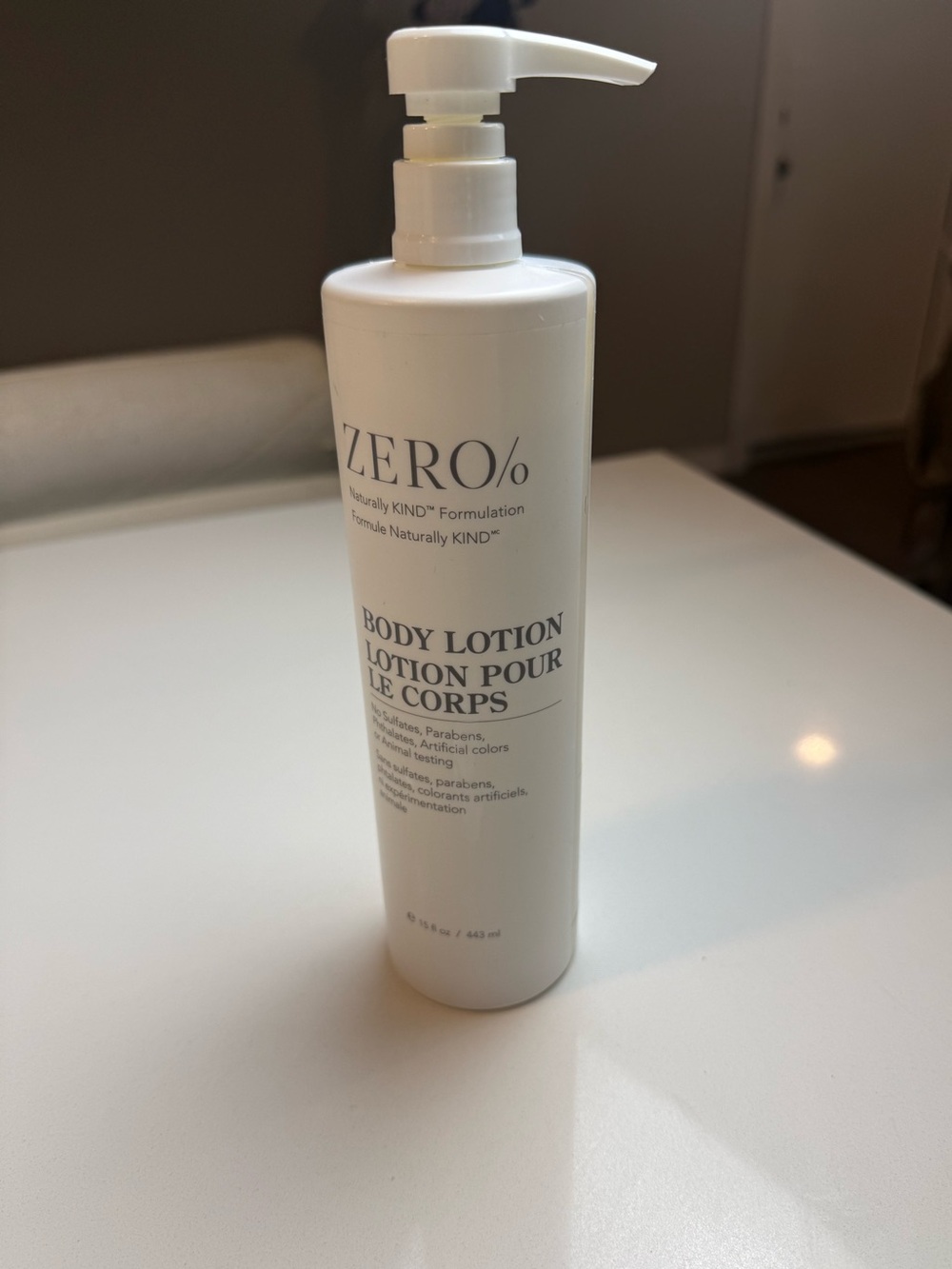 Gilchrist & Soames Hilton Hotels Zero% 15oz Body LotionNaturally KIND 443ml